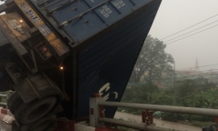 Tai nạn liên hoàn, xe container 