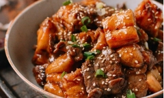 Bữa tối lạ miệng với món thịt bò xào quẩy ngon ngất ngây cả nhà ai cũng mê