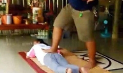 Gẫy chân, tàn tật suốt đời vì trót đi 'tận hưởng' Thai massage
