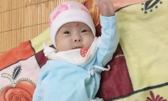 Tin tức đời sống mới nhất ngày 26/11: Nuôi sống bé sinh non nhẹ nhất Việt Nam