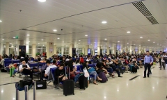 An ninh sân bay phát hiện nữ hành khách giấu 3 viên đạn còn nguyên hạt nổ trong hành lý