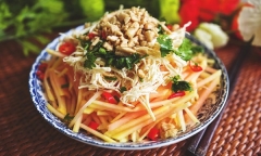Bữa tối chỉ cần món gà trộn này là đủ chất mà lại không sợ tăng cân