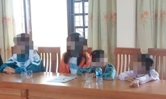 Người bố bạo hành 3 con nhỏ bỏ nhà đi cùng người phụ nữ khác?