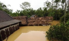 14 người chết, 5 người mất tích do mưa lũ tại các tỉnh miền Trung