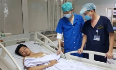 Cứu sống người đàn ông bị đạn nổ thủng tim khi đốt rác