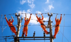 Dân than phiền giá điện: EVN đang kinh doanh thế nào?