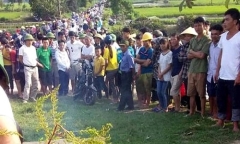 Thanh Hóa: Xe tải bị tuột dốc đè xe đạp điện, 3 người thương vong
