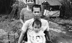 Cảm phục nỗ lực vươn lên của người đàn ông bị mất đôi chân