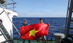 Cuộc sống trên tàu CSB Việt Nam qua ống kính phóng viên CNN