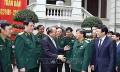 Thủ tướng: Niềm tin của người dân với Đảng, đất nước và Quân đội ngày càng được củng cố