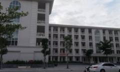 Nữ sinh đại học Vinh rơi từ tầng 4 ký túc xá xuống đất tử vong