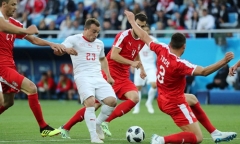 “Nổ súng” ở phút 90, Shaqiri giúp Thụy Sĩ vượt qua Serbia