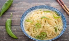 Khoai tây xào chỉ cần thêm bước này giòn ngon lại không hề bị nát