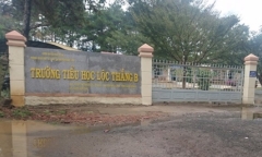 Vụ 10 học sinh nữ nghi bị sàm sỡ: Đình chỉ công tác cô giáo 1 tháng