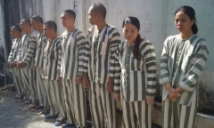Đột kích căn nhà hoang, bắt quả tang 8 đối tượng đang say sưa 
