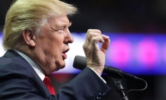 Tổng thống Trump hoãn ban hành sắc lệnh nhập cư mới tới tuần sau
