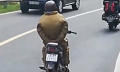 Xác định danh tính nam thanh niên đi xe máy buông 2 tay 