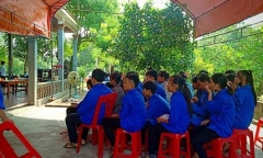 Nhói lòng bài thơ cô giáo tiễn nam sinh mồ côi bị cậu ruột chém tử vong trong ngày giỗ mẹ