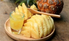 Dứa đang rộ mùa, ăn sao cho khỏi bị 