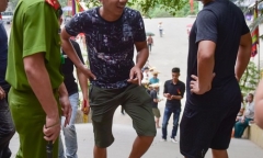 Lễ hội Đền Hùng 2018: Du khách mặc phản cảm bị 