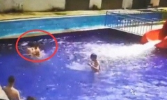 Tin tức đời sống mới nhất ngày 31/7/2019: Đi công viên nước, 2 cô gái bị người đàn ông sàm sỡ trắng trợn