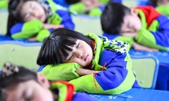 Điện thoại đang 'tước đoạt' giấc ngủ của con người