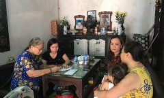 Con trai nữ lao công bị 