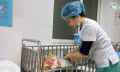 3 người trong gia đình nguy kịch do ngạt khí than khi sưởi ấm