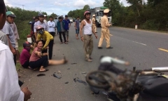 Tin tức tai nạn giao thông mới nhất hôm nay 25/8/2019: Hai xe máy đối đầu, 2 người thương vong