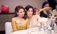 Á hậu Tú Anh quyến rũ, khoe dáng nuột nà hội ngộ cùng Bảo Thanh tại sự kiện