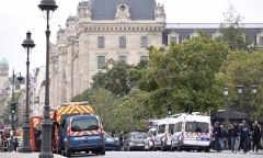 Tấn công bằng dao ngay tại trụ sở cảnh sát ở Paris, 4 sĩ quan thiệt mạng