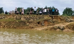 Bơi qua sông tìm trâu, cụ ông bị nước cuốn mất tích