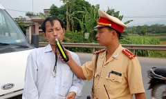 Chi tiết các đường dây nóng tiếp nhận phản ánh vi phạm giao thông dịp nghỉ lễ 2/9