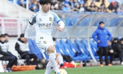 HLV Incheon United dành lời khen về màn trình trình diễn của Công Phượng