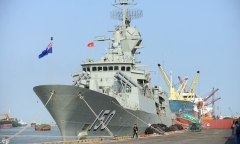 Cận cảnh 3 tàu Hải quân Hoàng gia Australia vừa cập cảng Sài Gòn