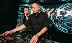 Nam DJ lộ mánh kiếm cả triệu tiền boa mỗi đêm, đến chuyện bị cả trai lẫn gái 