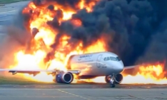 Nga lần đầu công bố video máy bay chở khách Superjet-100 chìm trong biển lửa, 41 người thiệt mạng