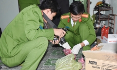 Vụ bé 20 ngày tuổi tử vong: Những tình tiết đáng ngờ về người bà nội