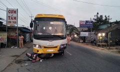 Xe khách gây tai nạn, 3 người thương vong trong sáng 30 Tết