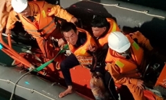 Bốn thuyền viên mất tích do tàu chìm do gặp thời tiết xấu