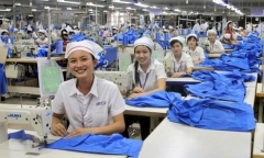 Quốc hội sẽ quyết lộ trình tính lương hưu đối với lao động nữ