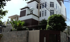 Căn hộ 3 tỷ nhìn ra sân bay của Lê Hoàng The Men