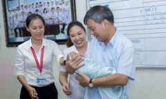 Bé trai 5 ngày tuổi bị bỏ rơi tại Viện Huyết học
