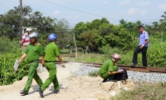 Tàu hỏa tông tử vong người trong đoàn đưa tang