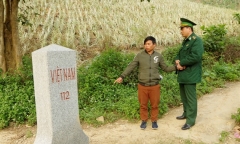 Bán người yêu sang Trung Quốc lấy tiền...mua xe máy