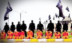 IS tung loạt ảnh công khai hành quyết 13 chiến binh dòng Sunni tại Iraq