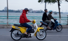 Dự báo thời tiết ngày 18/10: Miền Bắc tiếp tục lạnh, Nam Bộ mưa lớn