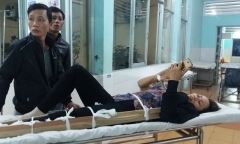 Xe khách đâm ô tô bán tải, 1 người chết, 6 người bị thương