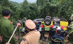 Vụ xe khách lao xuống vực ở đèo Hải Vân: Khởi tố tài xế