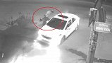 Clip: Exciter phóng tốc độ cao, đâm vào xe ô tô dừng bên đường